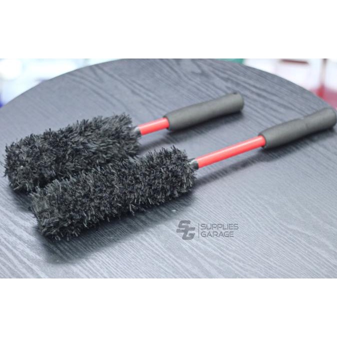 

Black Microfiber Wheel Brush set of 2