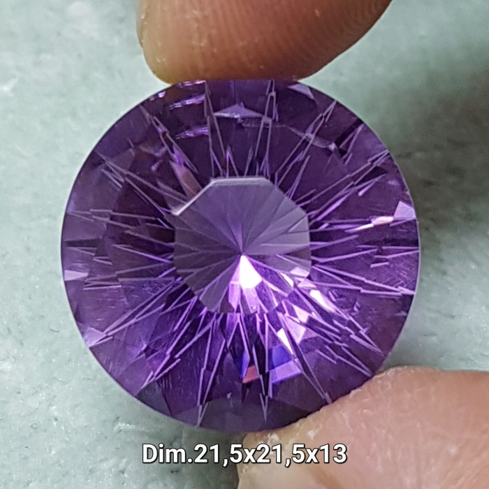 Batu Kecubung Bungur Tanjung Bintang Cutting