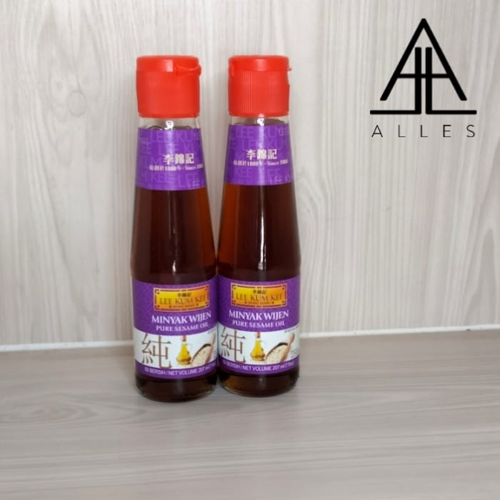 

Lee Kum Kee Nyak Wijen /Lee Kum Kee Pure Sesame Oil 207 Ml
