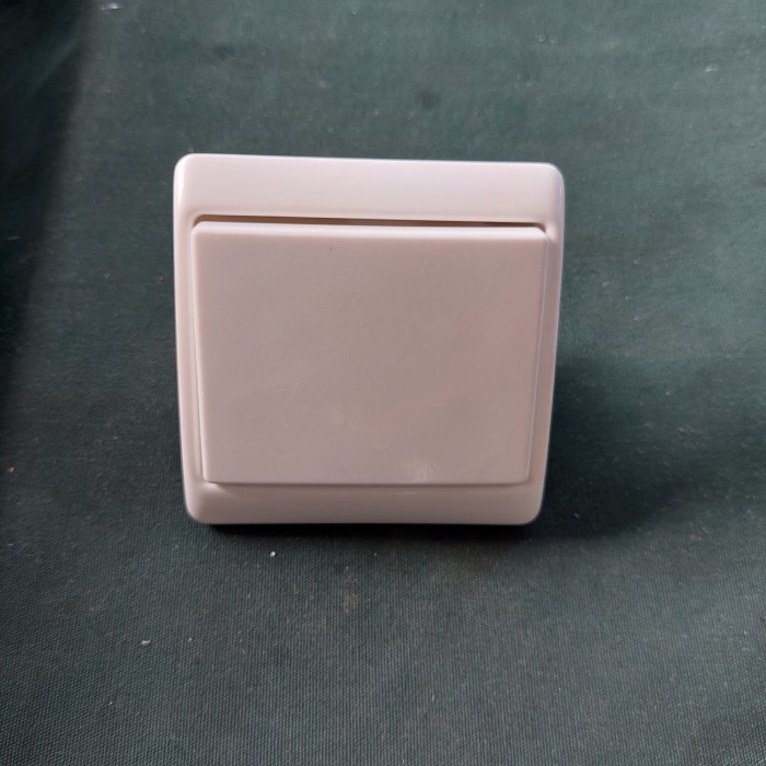 Terlaris Saklar Engkel Berker / Berker Arsys White