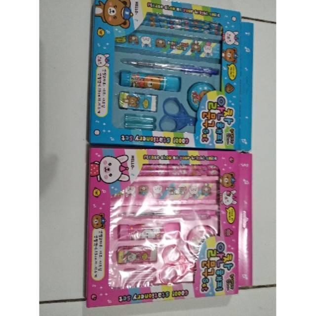 

ALAT TULIS SET PAKET 2019 STATIONERY SET