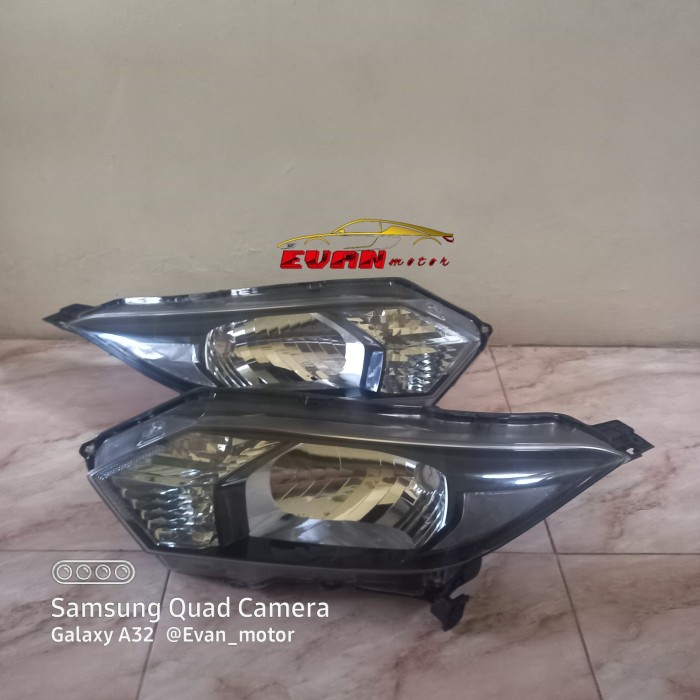 {Bekas} Headlamp Honda HRV standard Diskon