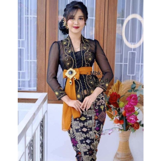 kebaya bordir lengan panjang