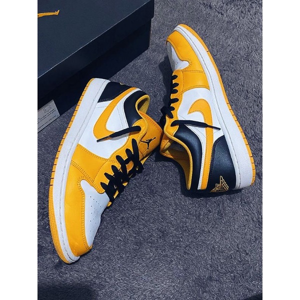 AJ1 LOW TAXI