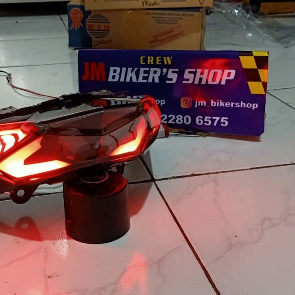 Lampu led stop custom alis merah honda vario 125/150 PNP