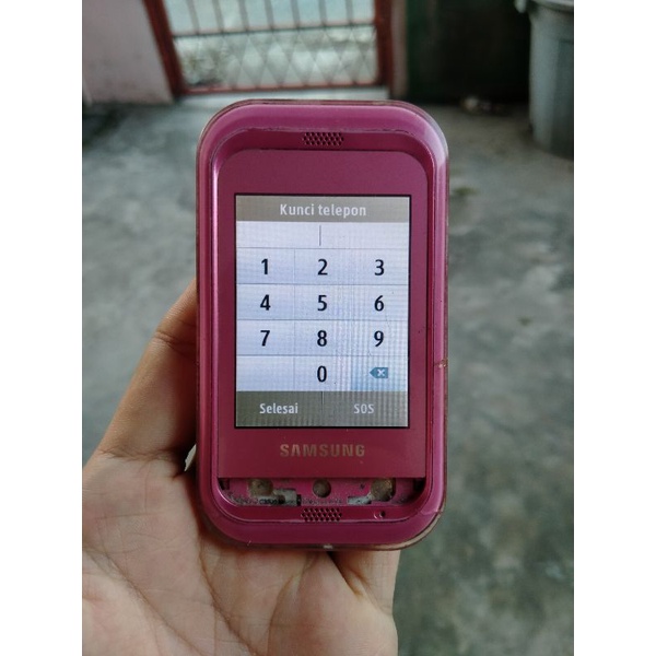 Samsung GT-C3303i minus