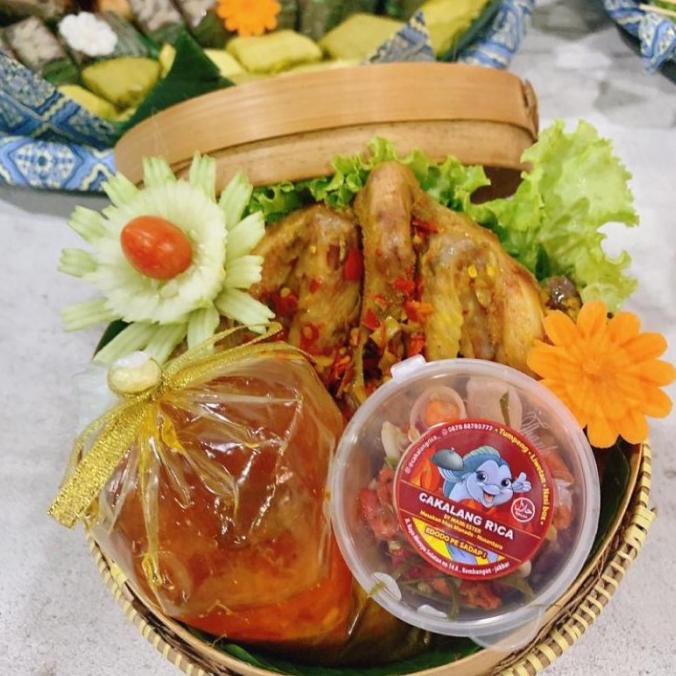 

Hampers Wakul Ayam Betutu Sellyangelinastore