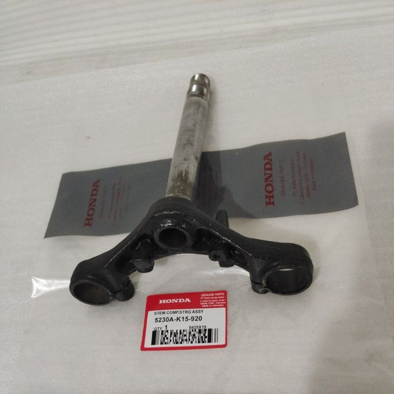 T Stang Segitiga Bawah Stem Comp Assy Honda CB150 CB 150 R LED Original Distributor Sparepart RPMsem