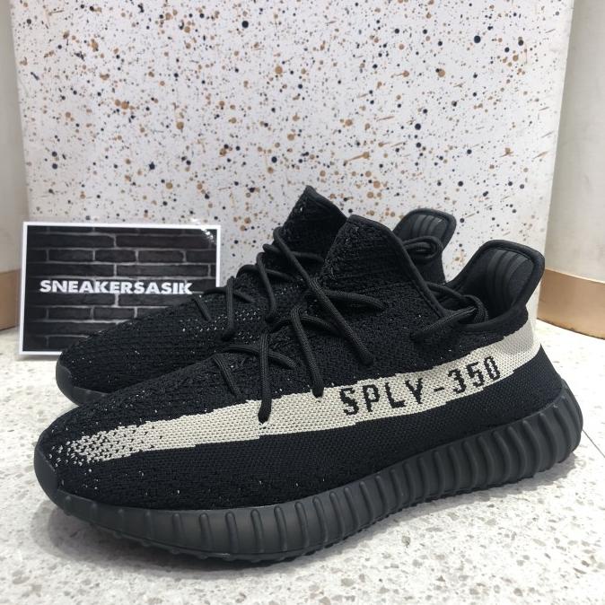 Yeezy 350 Boost V2 Core Black Oreo Original