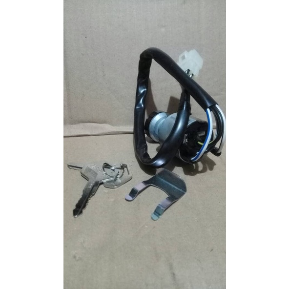 kunci kontak car-show untuk mobil carry futura t120ss. luludoang8899