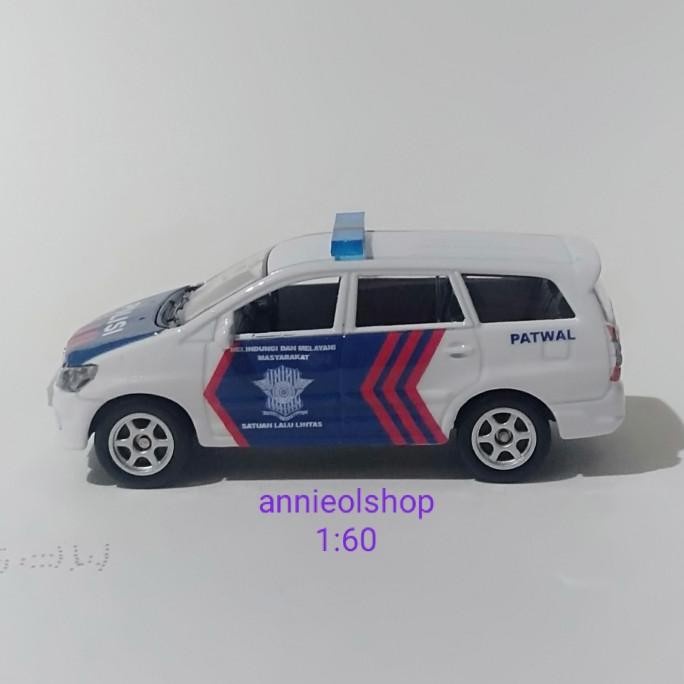 HOT SALE HOBI MAINAN DIECAST MINIATUR MOBIL INNOVA CUSTOM POLISI INDONESIA TERBARU