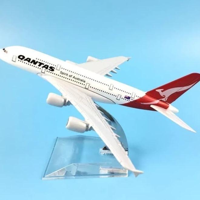 New Qantas Pajangan Pesawat Miniatur Diecast Metal
