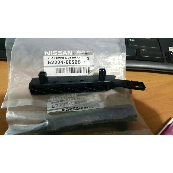 bracket bumper depan latio original 62224/5-EE500 best buy