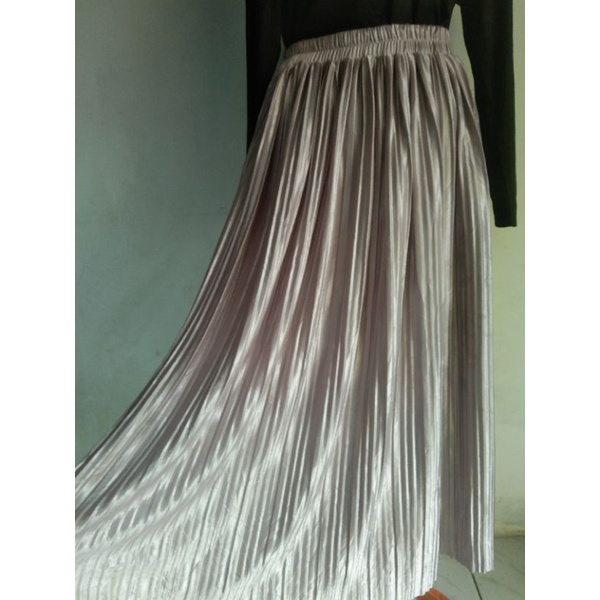 rok plisket shimer glowing dusty purple