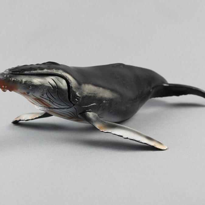 mainan ikan paus humpback whale