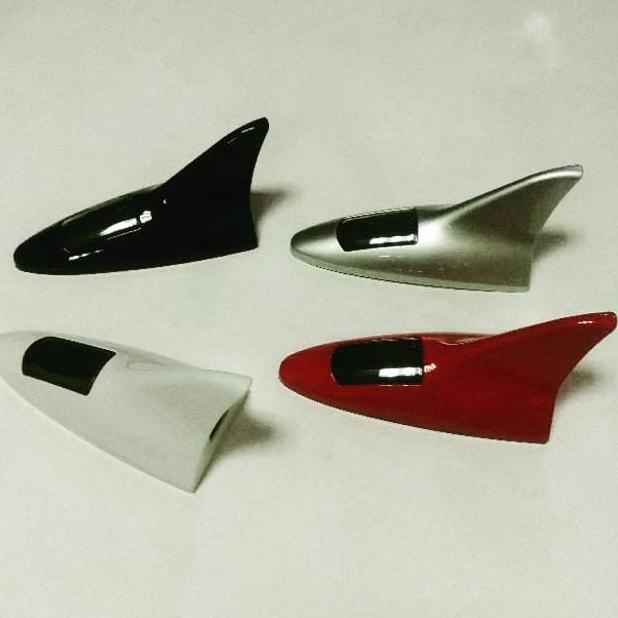 PROMO Antena mobil model sirip hiu shark fin tenaga surya matahari solar cell lampu LED D01 HITAM PU