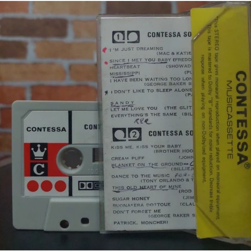 Kaset Pita Contessa Song Book