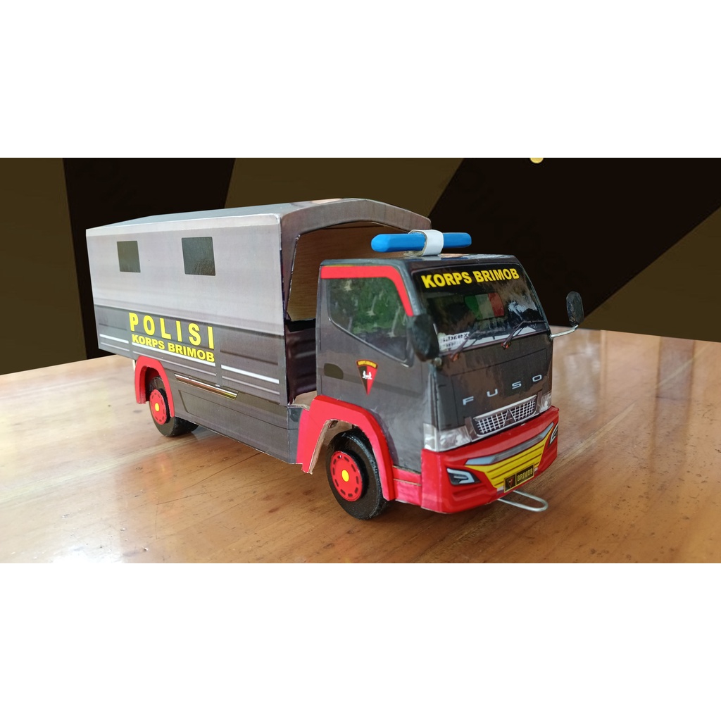 miniatur truk POLISI mirip aslinya model canter