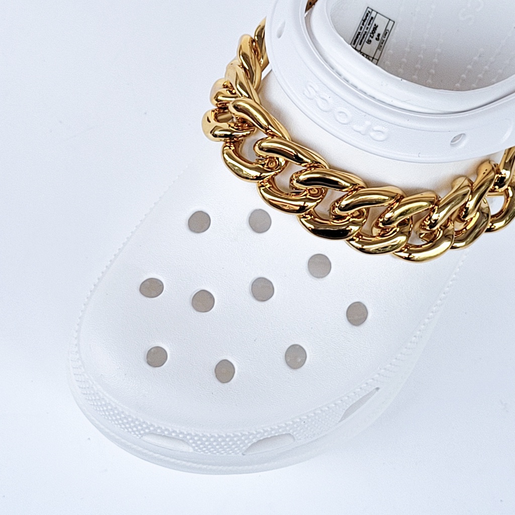 Crocs Classic Bae Clog Chain Embellished | Platform Shoes