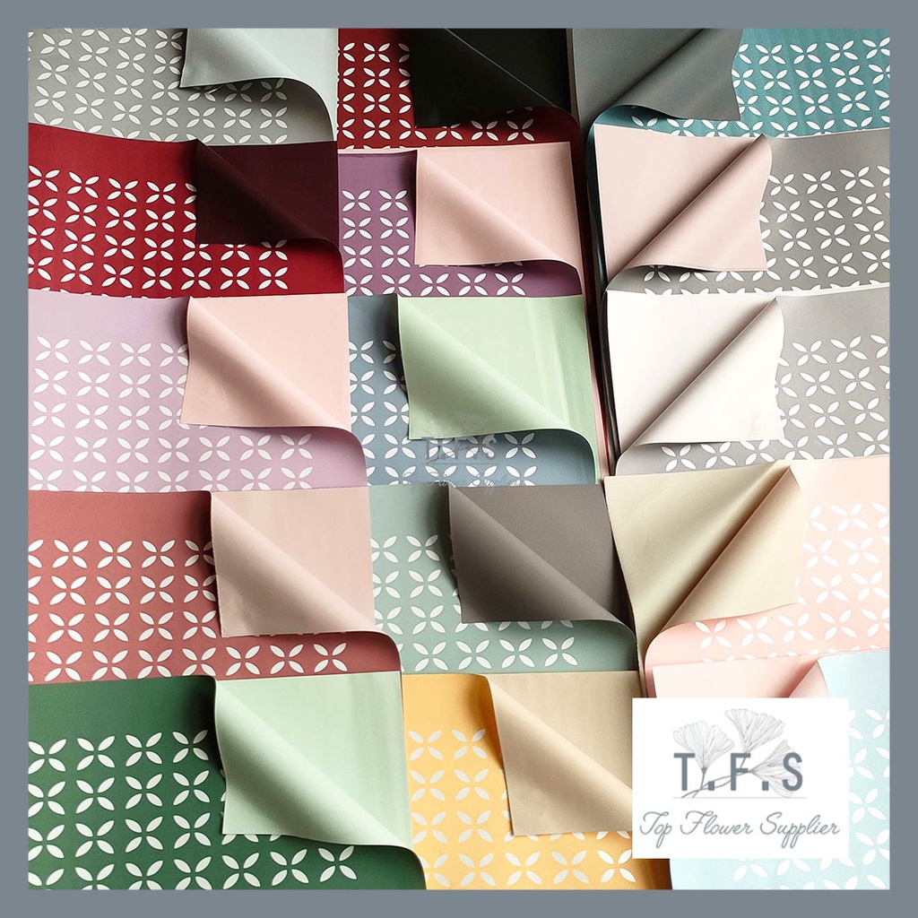 

Four Leaf Clover Cellophane Flower Wrapping Paper Waterproof Paper Kerts Buket Bunga Korean Wrapping Florist Material Hand Bouquet Kertas Bunga