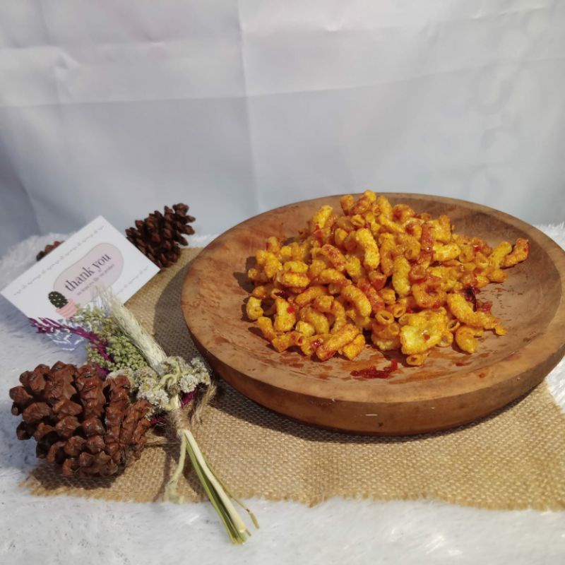 

Makroni Pedas Madamiseum Bandung ukuran 1 kg