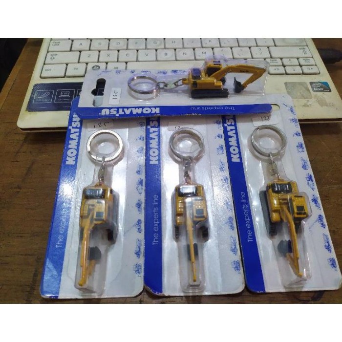 MUST HAVE GANTUNGAN KUNCI MINIATUR DIECAST ALAT BERAT EXCAVATOR KOMATSU BESI TERBARU