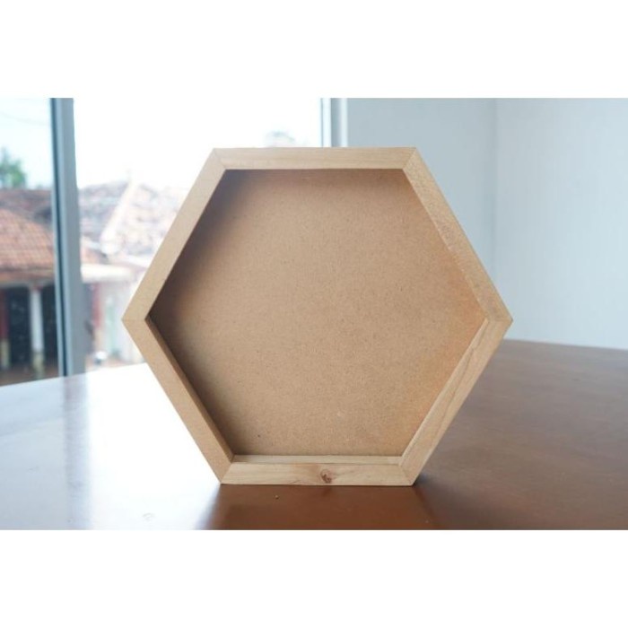 

Terlaris Pigura Kayu 3D / Hexagonal /Bingkai Kayu Diameter 20Cm Kaca Acrylic
