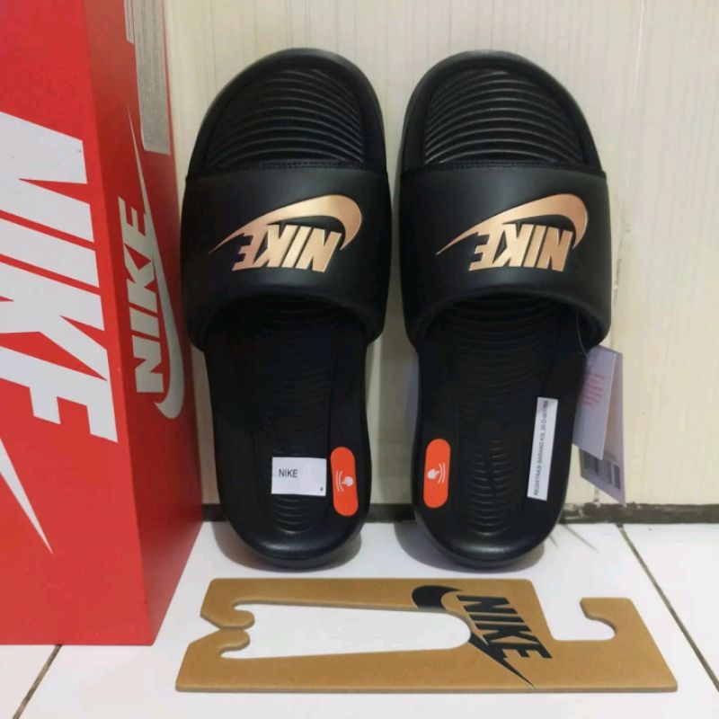 SANDAL NIKE VICTORY ONE SLIDE
