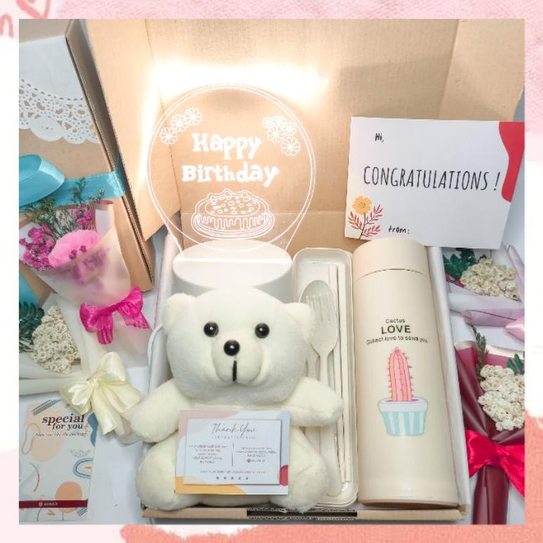 

Gift Box Hampers Boneka Ulang Tahun Wisuda Anniversary Promo Best Seller!