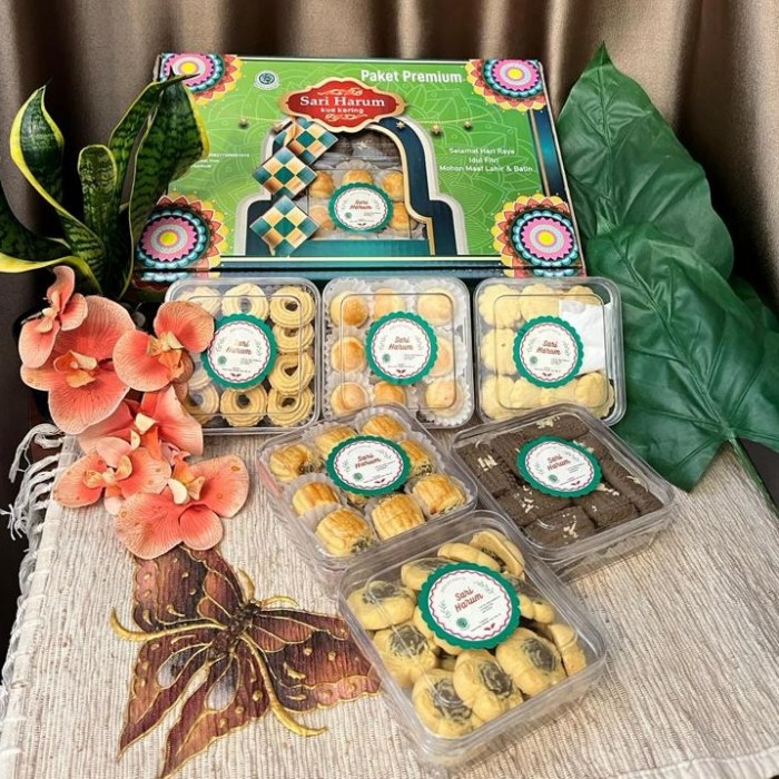 

DELPH- Paket Kue kering 6 toples edisi Lebaran Idul Fitri TERMURAH