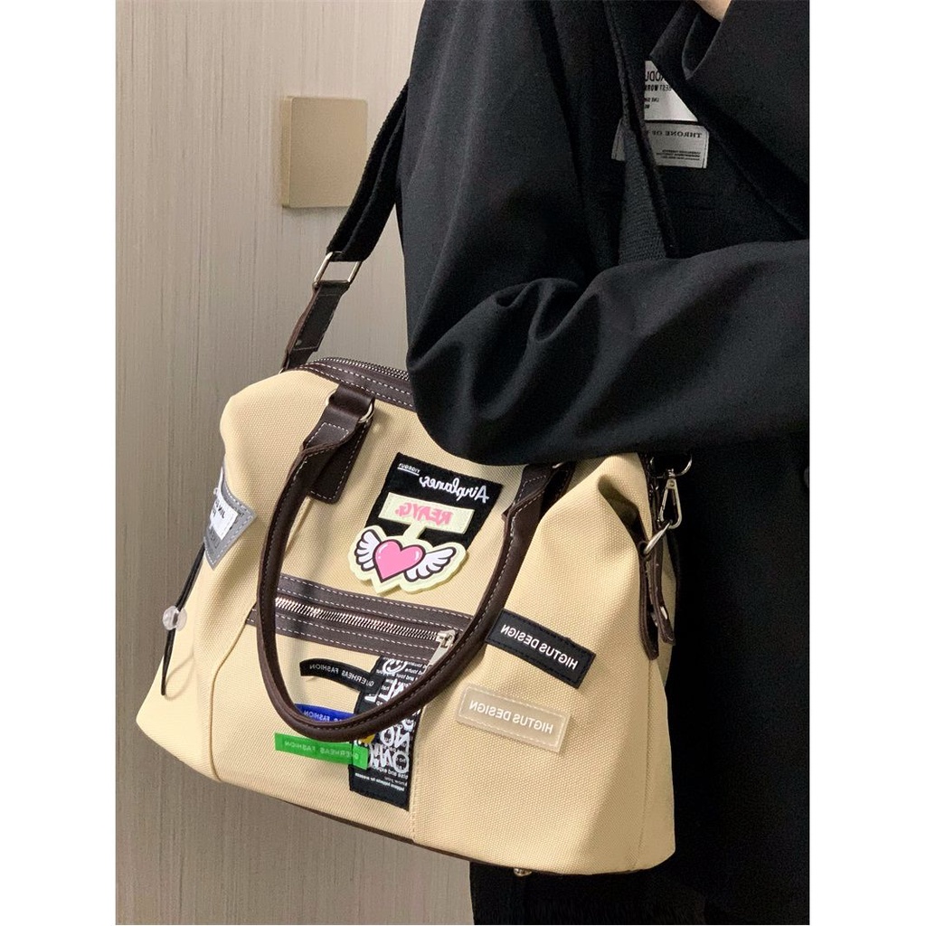 Sera Niche Desain Retro Kreatif Label Tas Wanita 2023 Baru Kasual Komuter Tote Tas All-Match Tas Kurir Tren