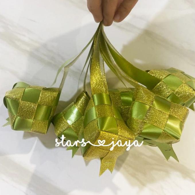 

^%^%^%^%] Hiasan Ketupat Pita Lebaran, Ketupat Pita, Ketupat Hias Idul Fitri