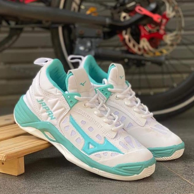 SEPATU MIZUNO WAVE MOMENTUM MT MID JAPAN SEPATU VOLI WANITA MIZUNO - putih tosca, 36