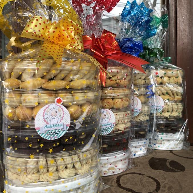 

Promo parsel kue kering parsel lebaran cookies sembako hampers ina cookies