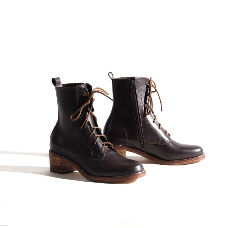 M&T Sepatu Boots Wanita Retro Vintage Cow Leather