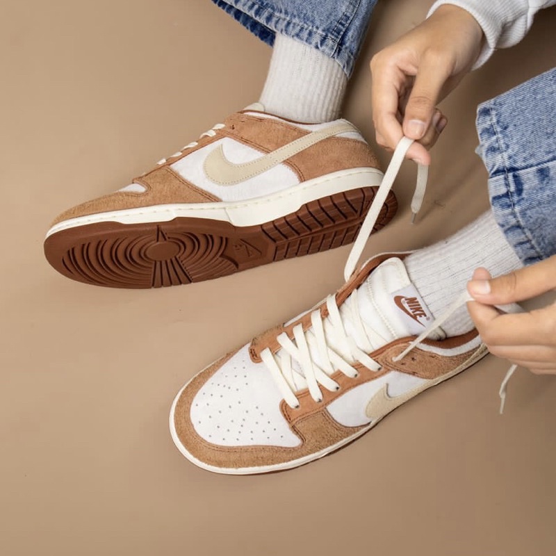 Dunk Low Medium Curry