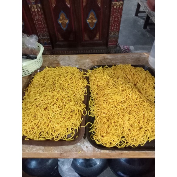 

mie kuning basah 1 kg ( termurah/grosir)