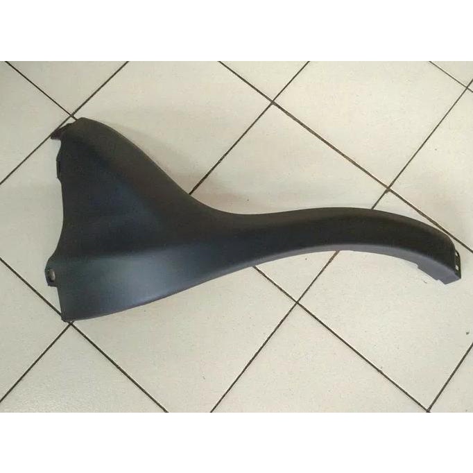 List side bemper body belakang suzuki sx4