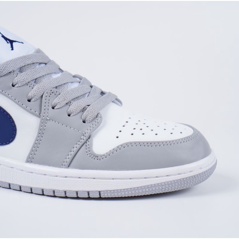 Sepatu Nike air jordan 1 low french blue White