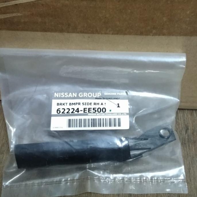 *:*:*:*:*] BRACKET BUMPER DEPAN NISSAN LATIO 62224/25-EE500 ORISINIL
