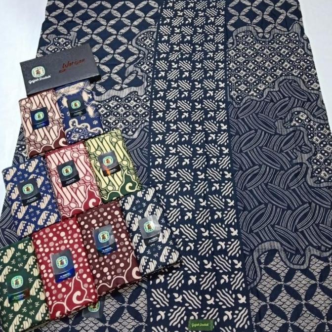 sarung gajah duduk warisan