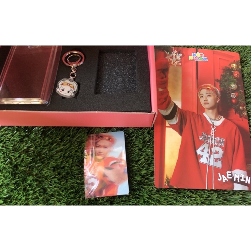 Jaemin lenticular acrylic keyring candy merchandise pob everline everland ar unboxing event trading 
