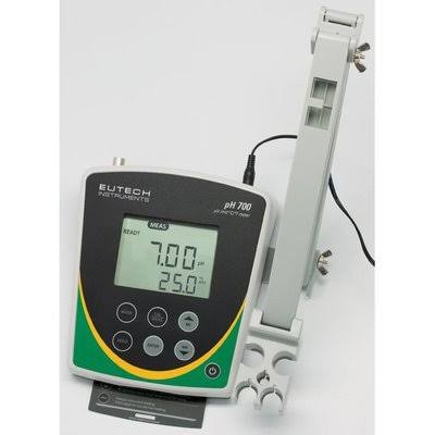 EUTECH PH 700 PH METER C/W ELECTRODE ATC PROBE Eutech PH700 Benchtop