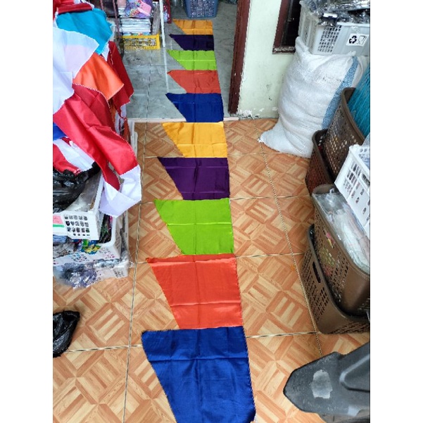 Umbul Umbul Bendera Merah Putih Polos / Umbul Umbul Bendera Warna Polos Zig Zag