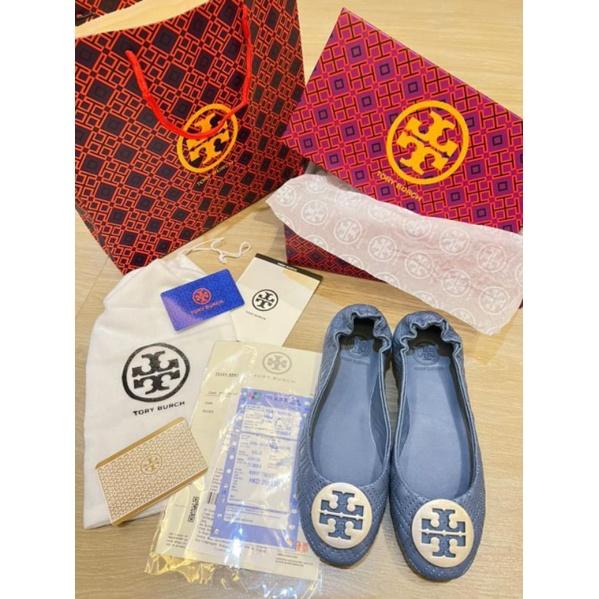SEPATU TORY BURCH MIRROR MOTIF LOGO FLAT