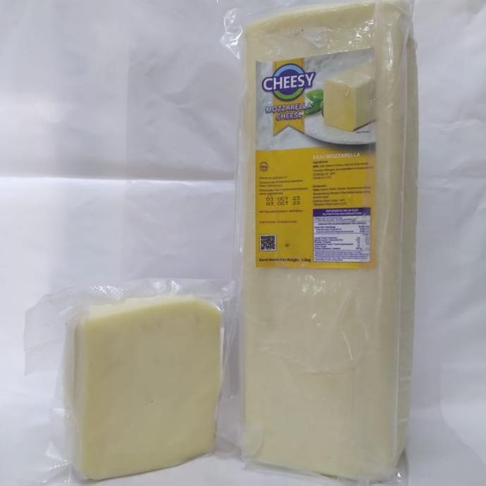 

KEJU MOZARELLA BLOK CHEESY 2.3 KG RETAIL ---NEW---