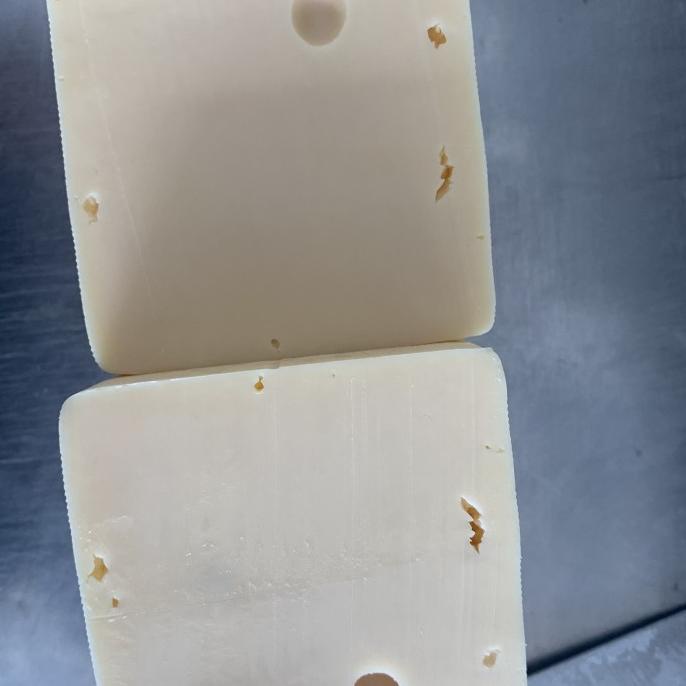 

Swiss cheese 500 gram ---NEW---