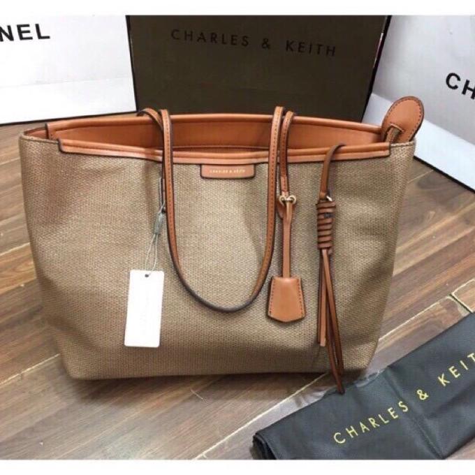 TAS WANITA ORIGINAL CHARLES AND KEITH TEXTURED TOTE BAG CK