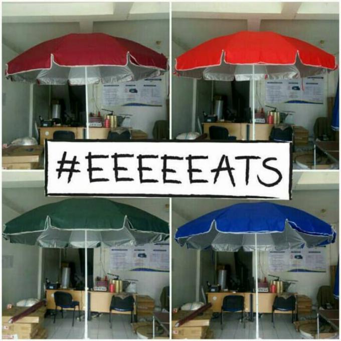Payung Pantai Jumbo 300 Cm Dobel Bahan 2 Lapis Payung Tenda Cafe Bazar Non Cod