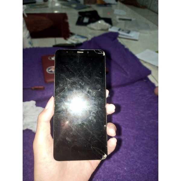 Redmi 5 minus dan Vivo Y51L minus